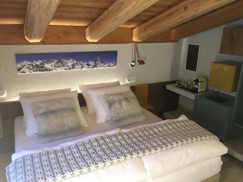 4478 Mountain Lodge Valtournenche Rom bilde