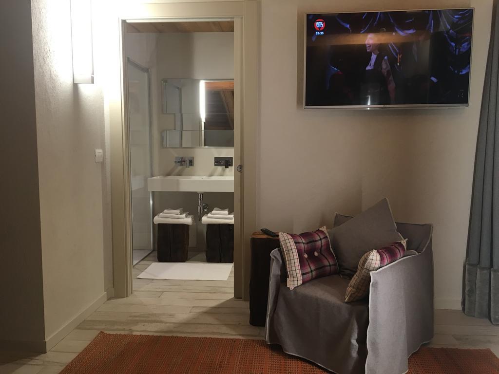 4478 Mountain Lodge Valtournenche Rom bilde