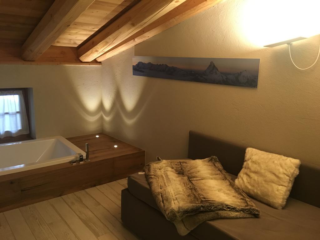4478 Mountain Lodge Valtournenche Rom bilde